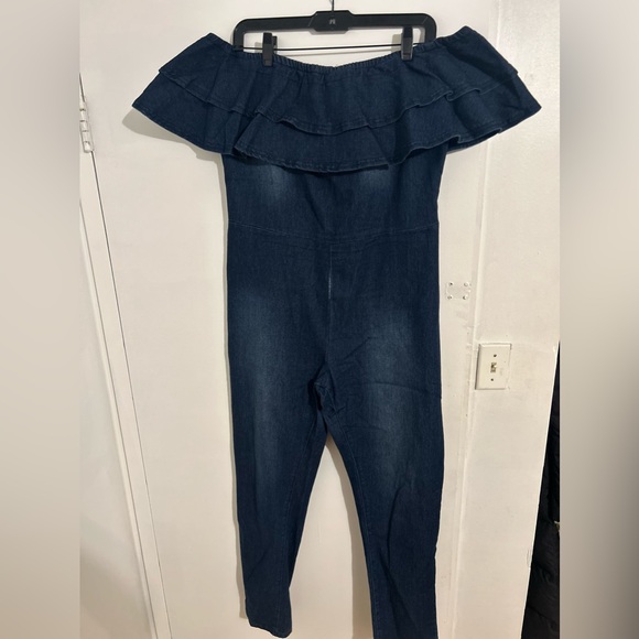 Off shoulder denim jumpsuit XL - Picture 1 of 3